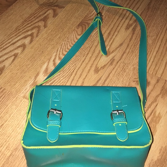 Bag - Picture 1 of 3